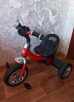Трехколесный детский велосипед