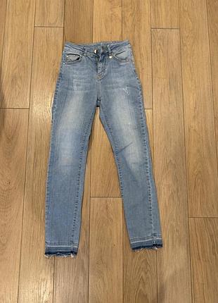 Джинси