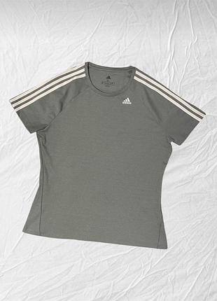 Сіра спортивна футболка adidas climalit