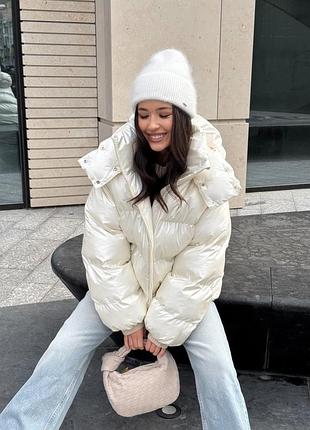 Стильный белый пуховик собственного производства8 фото