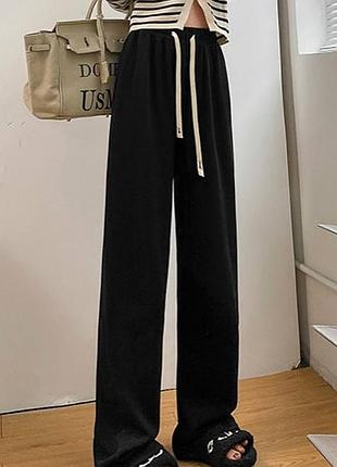 Брюки жіночі однотонні на високій посадці в рубчик на флісі якісні чорні молочні