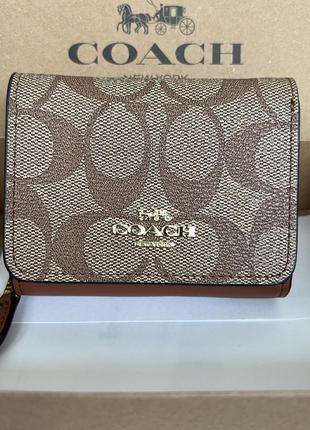 Гаманець coach