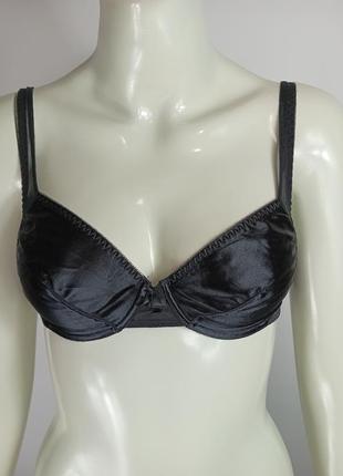 Бюстгальтер атласный