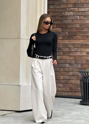 Брюки палаццо; 
высокая посадка, с карманами; 
длина брюк 110 см 
размеры: sm / ml