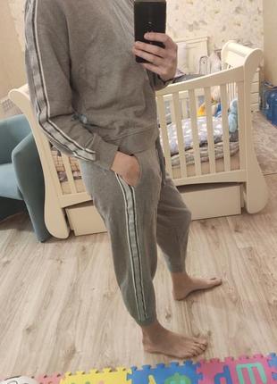 Спортивный костюм женский, l размер.