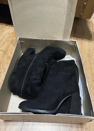 Чоботи зимові замшеві 36 розмір