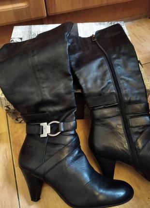 Кожаные классические сапоги демисезонные