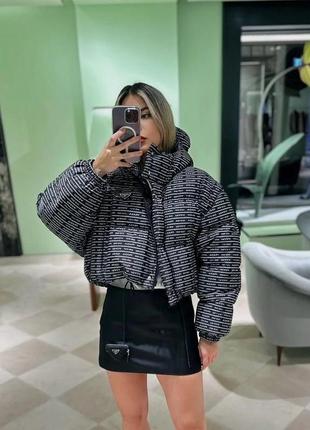Куртка у стилі prada