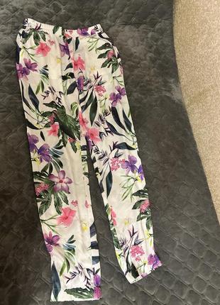 Брюки guess