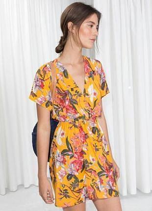 Жіноча сукня в квітковий принт & other stories