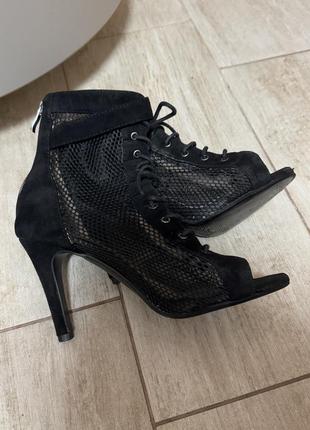 Обувь для heels