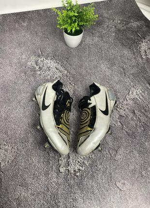 Детские бутсы nike металлические шипы nike total 90