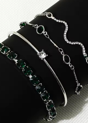 Цена из 4-х пар браслетов зеленые камешки5 фото