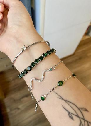 Цена из 4-х пар браслетов зеленые камешки8 фото