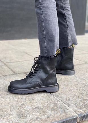 Dr. martens classic black (замш) ботинки черевики