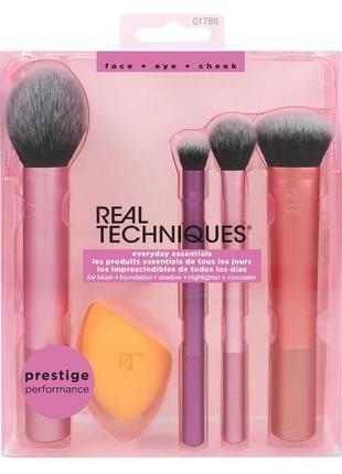 Пензлики для макіяжу real techniques