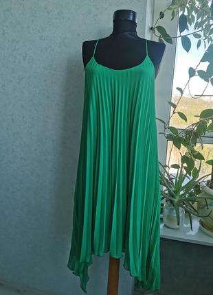 Сукня жіноча в пдісіровку