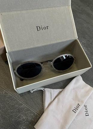 Солнцезащитные очки 
•все лого присутствуют люкс качество