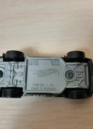 Металлическая машинка hot wheels 7