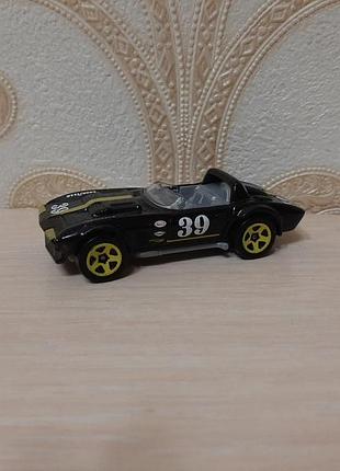 Металлическая машинка hot wheels 3