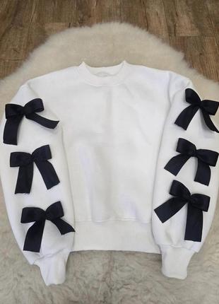 Теплый свитер для девочки