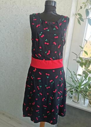 Платье женское в вишенки