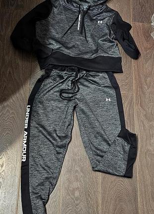 Треккинговый костюм на флисе under armour