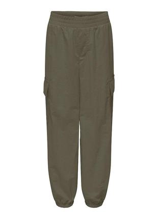 Фирменные брюки-карго-джоггеры от boohoo