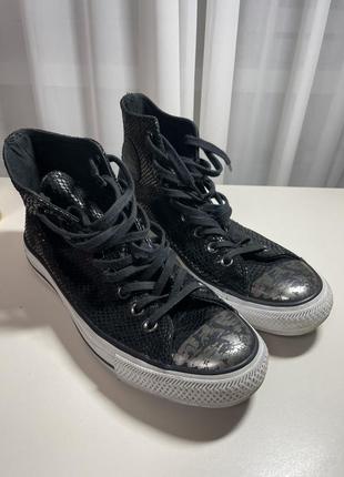 Лімітовані кросівки converse