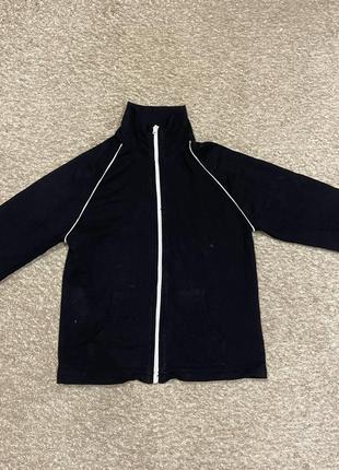 Кофта на замку