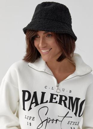 Женская шапка