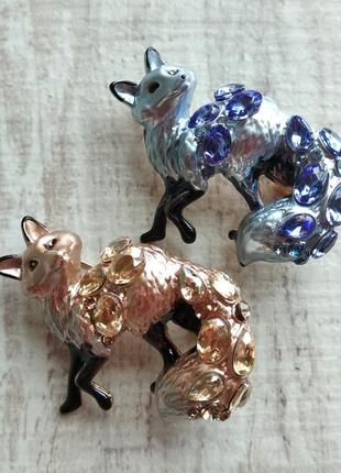 Брошки лисички