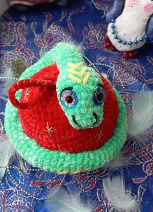 Новогодний шар змея