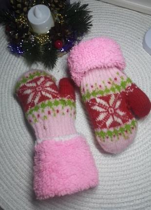 Теплые перчатки на ручку до 9 см где-то на один-два года