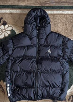 Продам зимний водонепроницаемый пуховик nike acg