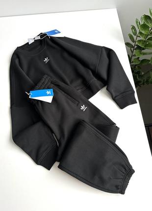 Костюм жіночий adidas original  оригінал