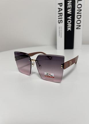 Солнцезащитные очки