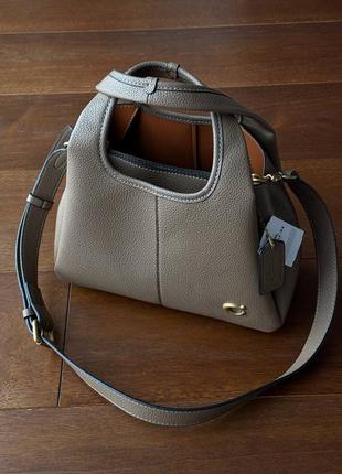 Сумка трендовая женская кожаная