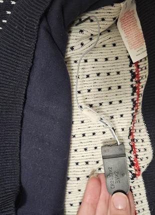 Новогодний свитер