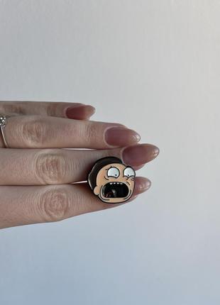 Пін значок металевий брошка рік та морті rick and morty