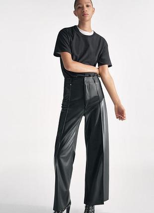 Широкі штани zw collection zi штучної шкіри