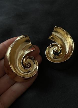 Масивні сережки