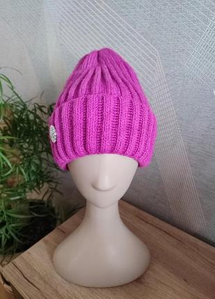 Красивая шапка такори с декором цвет персидская роза