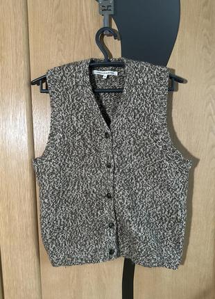 Стильний жіночий жилет