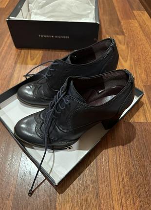 Туфли tommy hilfiger для девушки