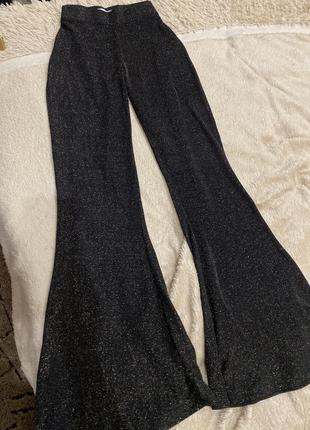 Нарядні новорічні кльошні штани з люрексом