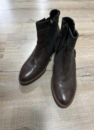 Ботильоны коричневые