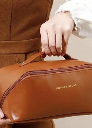 Косметичка нова