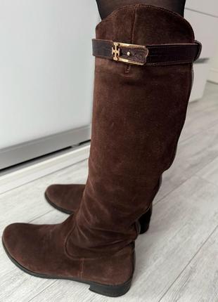 Замшевые сапоги