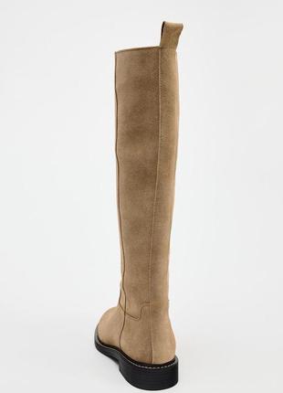 Сапоги из замшевого пилка на низком ходу